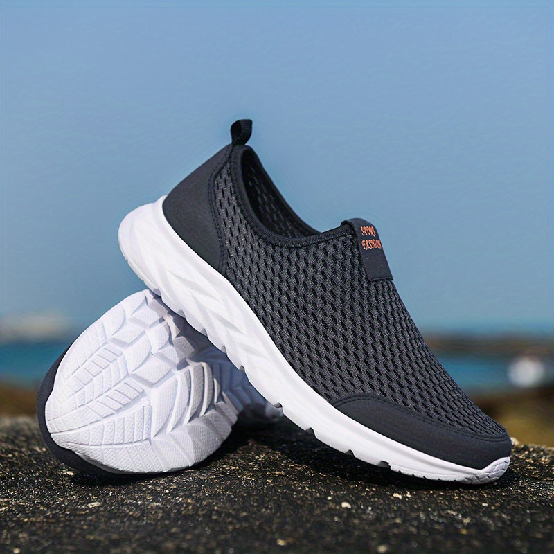 mens casual breathable lightweight mesh slip on walking shoes casual outdoor anti skid sneakers driving shoes details 6